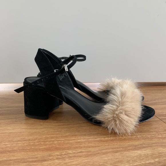 Zara Faux Fur Black Heels // 37 - Picture 5 of 6